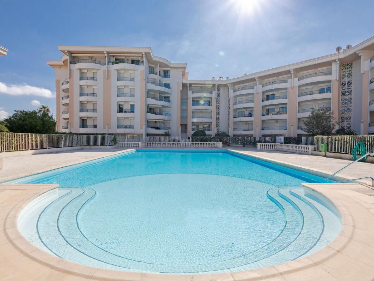 Apartment Le Cesaree-5 By Interhome Fréjus المظهر الخارجي الصورة